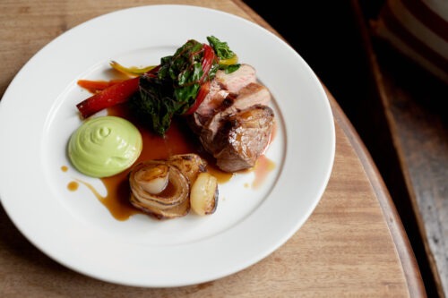 fresh seasonal pub meals wiltshire