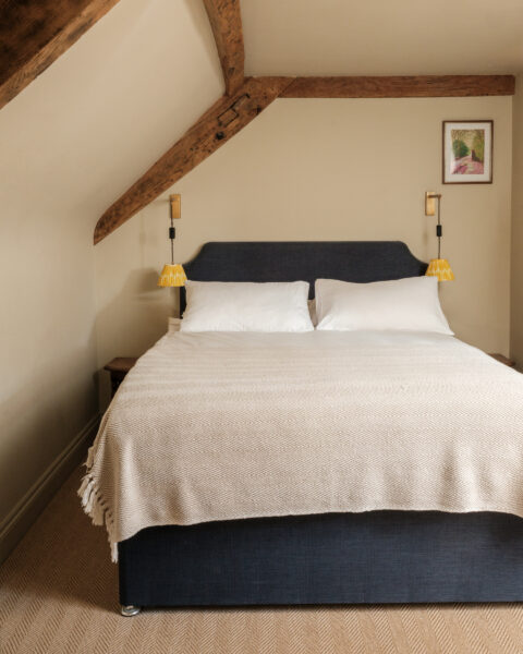 wiltshire pubs with overnight stay